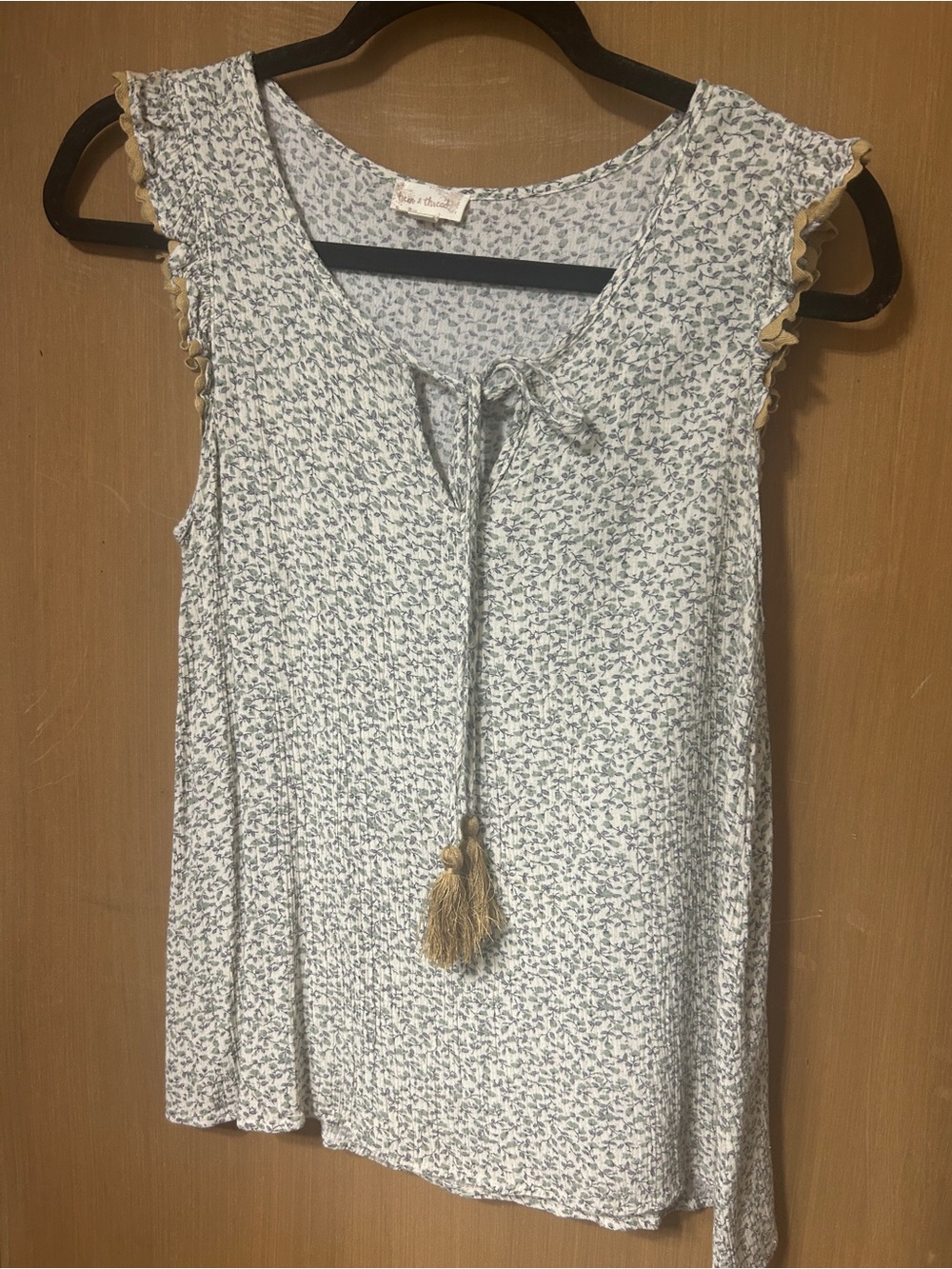 Sleeveless Gray  Floral Tie-Neck Women's Top